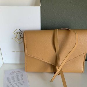 Glass Ladder Co Katherine Tech Cords Organizer Rol